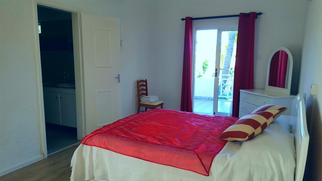 Villa In Le Tamier, 4 Bedrooms, 300M Flic En Flac Beach Экстерьер фото